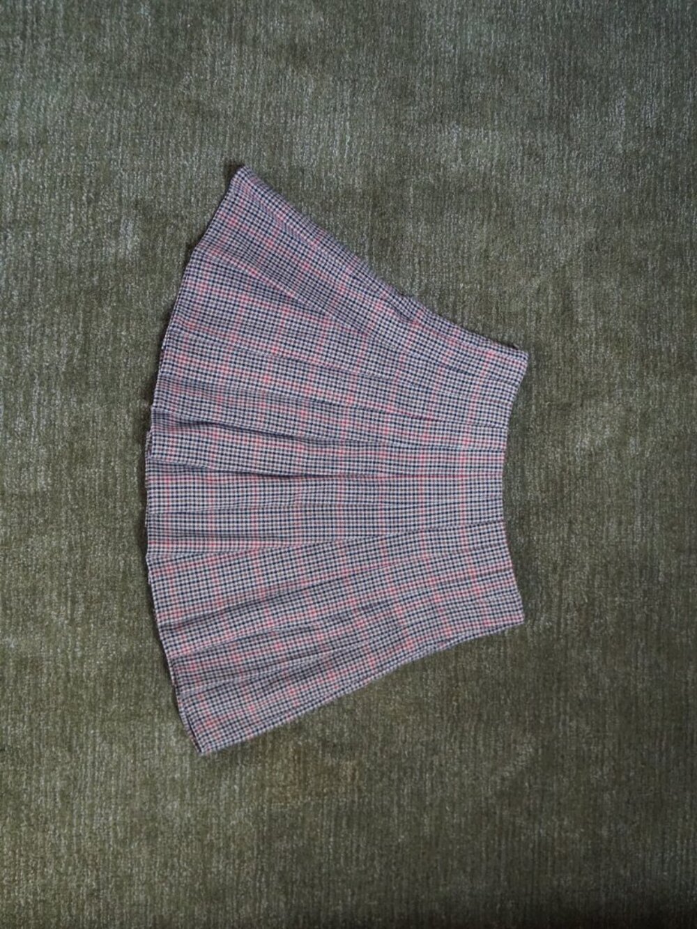 Brandy Melville plaid mini ruffle skirt - Picture 6 of 6